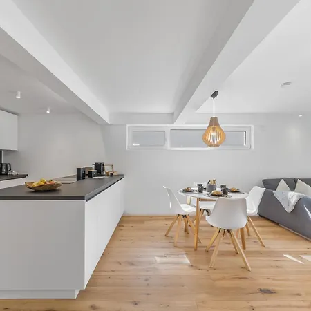 Neu: Stylische Suite Mit Netflix Und Workspace Boeblingen Exterior photo