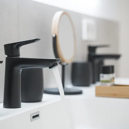 Neu: Stylische Suite Mit Netflix Und Workspace Boeblingen Exterior photo