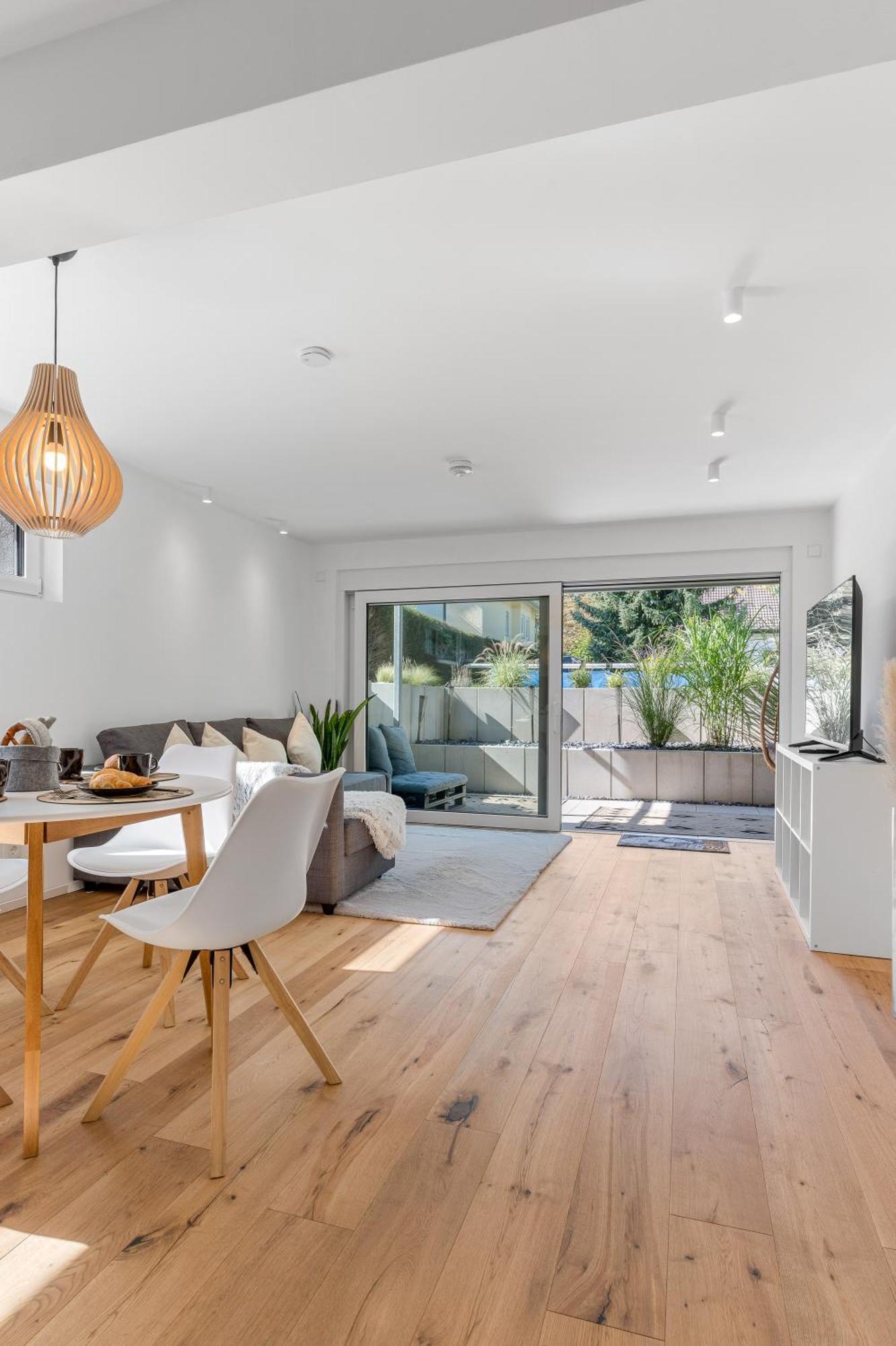 Neu: Stylische Mit netflix Und Workspace Apartment *