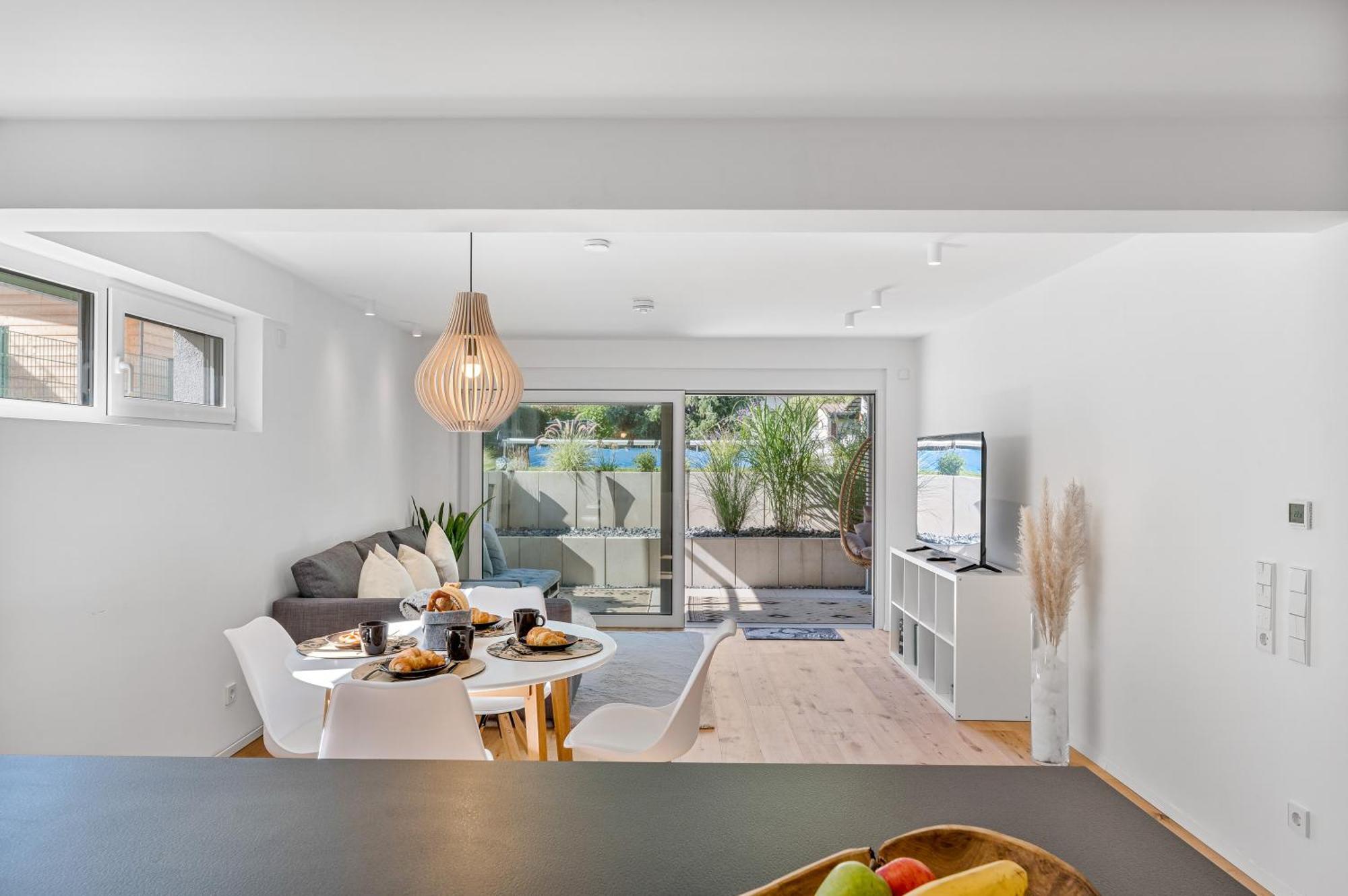 Neu: Stylische Mit netflix Und Workspace Apartment Boeblingen