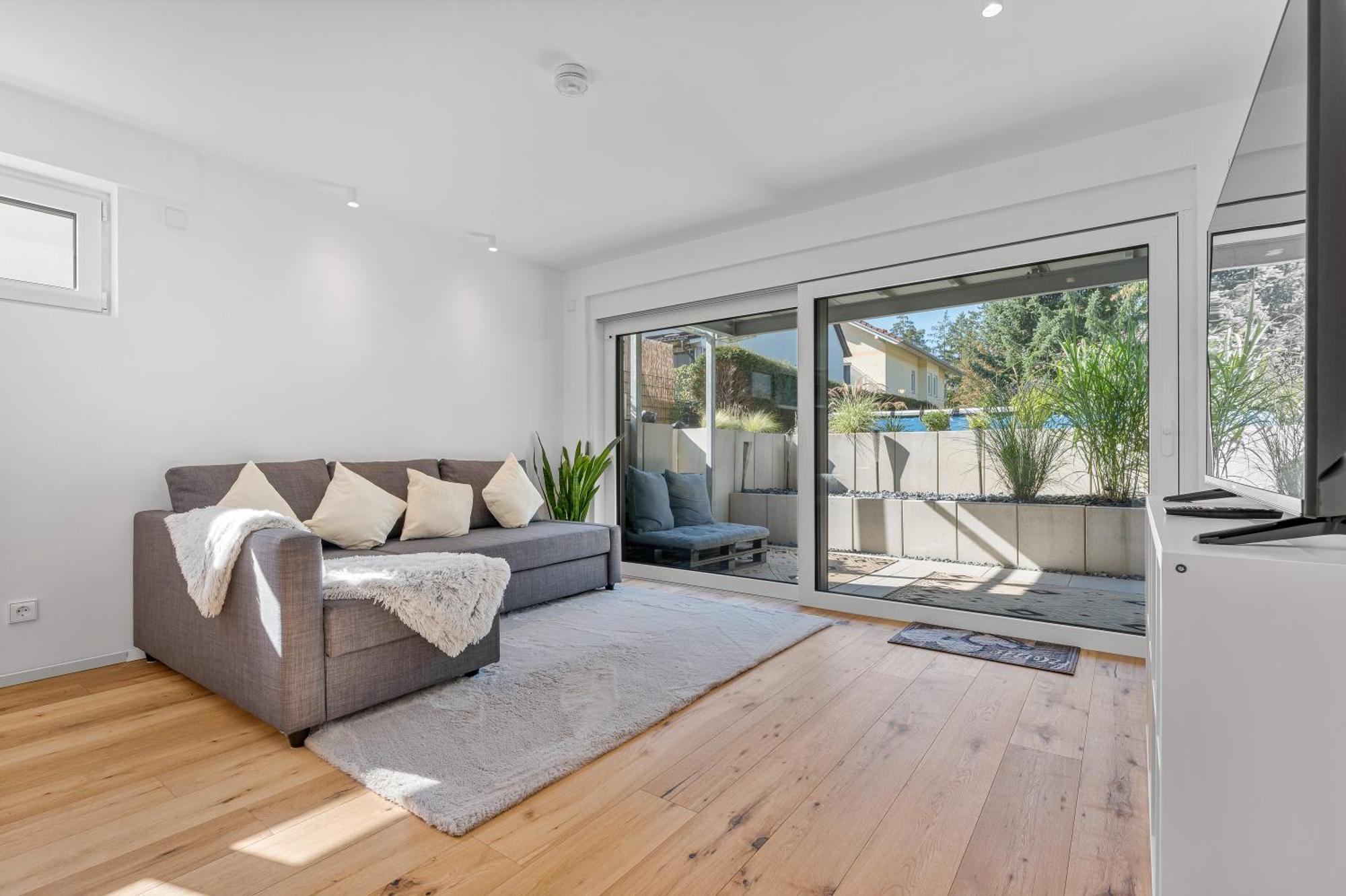 Neu: Stylische Mit netflix Und Workspace Apartment Boeblingen